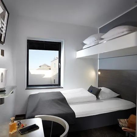 奥尔胡斯卡宾酒店