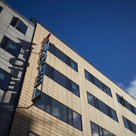 奥尔胡斯卡宾酒店 Århus