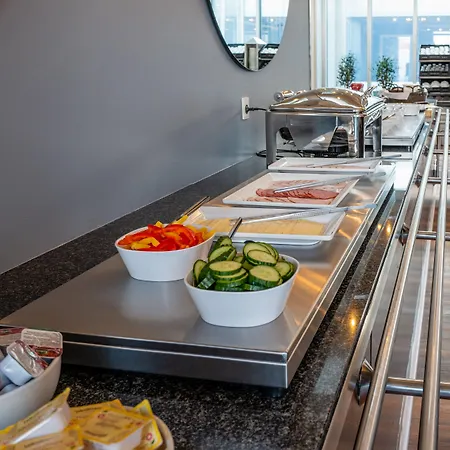 奥尔胡斯卡宾酒店 2*