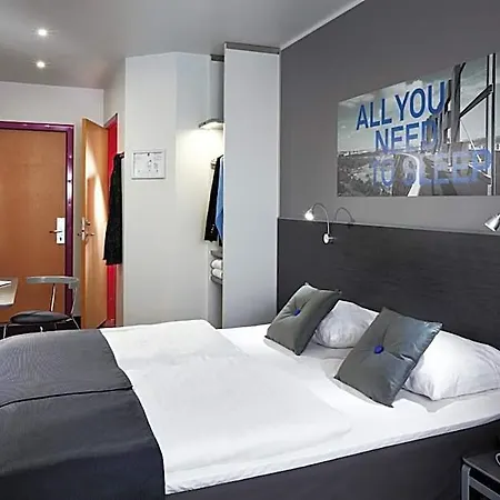 Отель Cabinn Aarhus