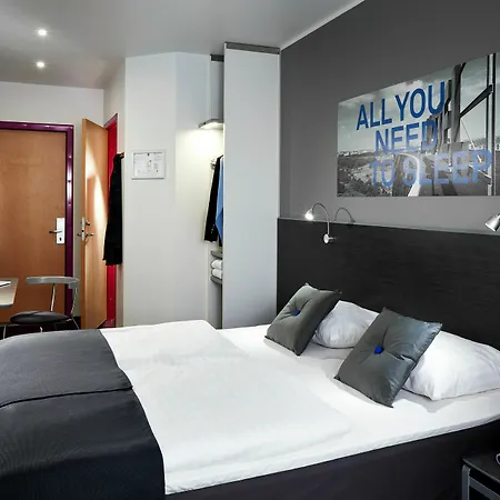 奥尔胡斯卡宾酒店