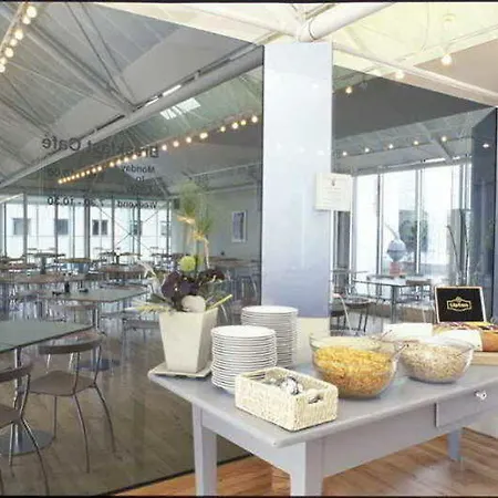 奥尔胡斯卡宾酒店 Århus